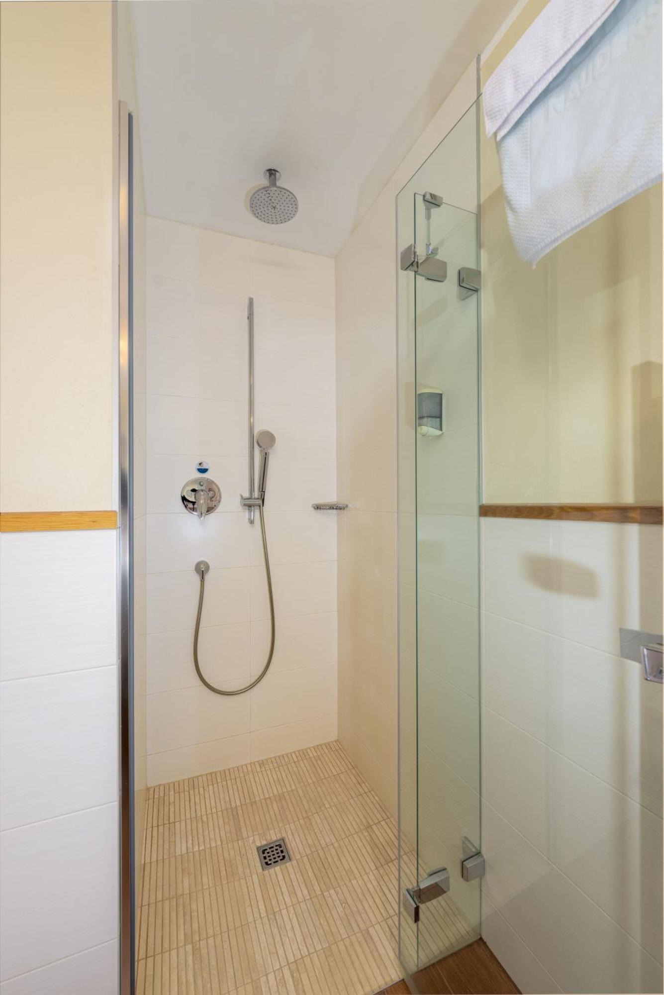Schwarzer Adler Hotel 4*