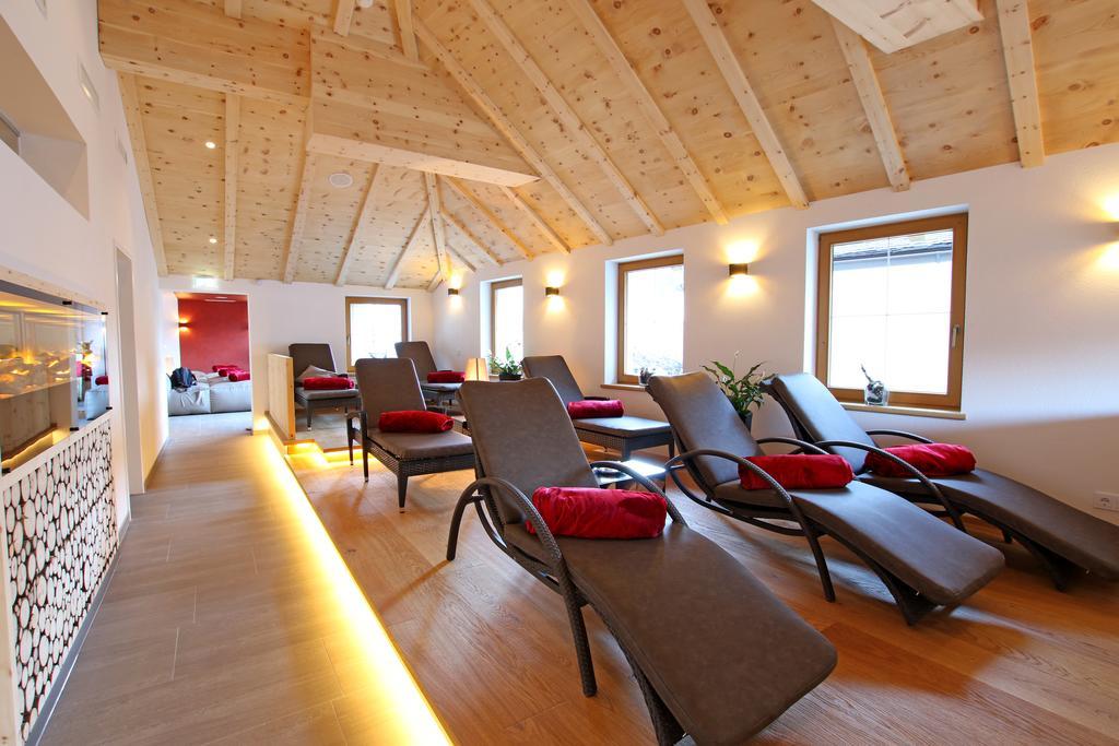 Schwarzer Adler Hotel 4*