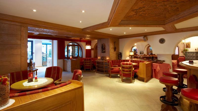 Hotel Schwarzer Adler 4*